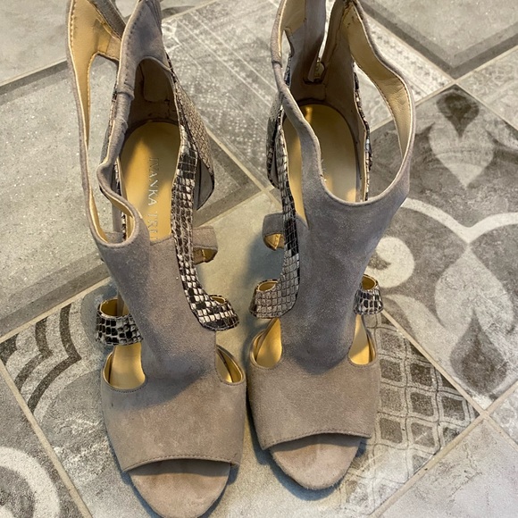 🎀Ivanka Trump very stylish sandals🎀 - Picture 1 of 6